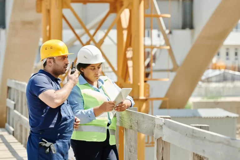 How to Compare Contractors for Timber Construction