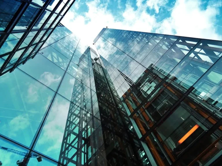 structurespy.com Review: Search Intent, Trust, and Online Visibility: Construction Angle