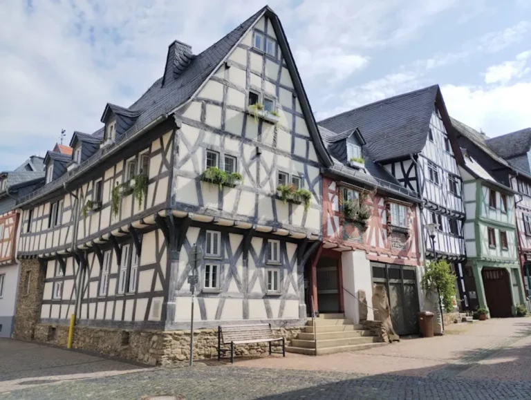 Timber Frame Homes: Pros and Cons